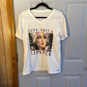 Size L t shirt